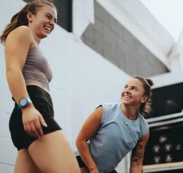 Women laughing_energy